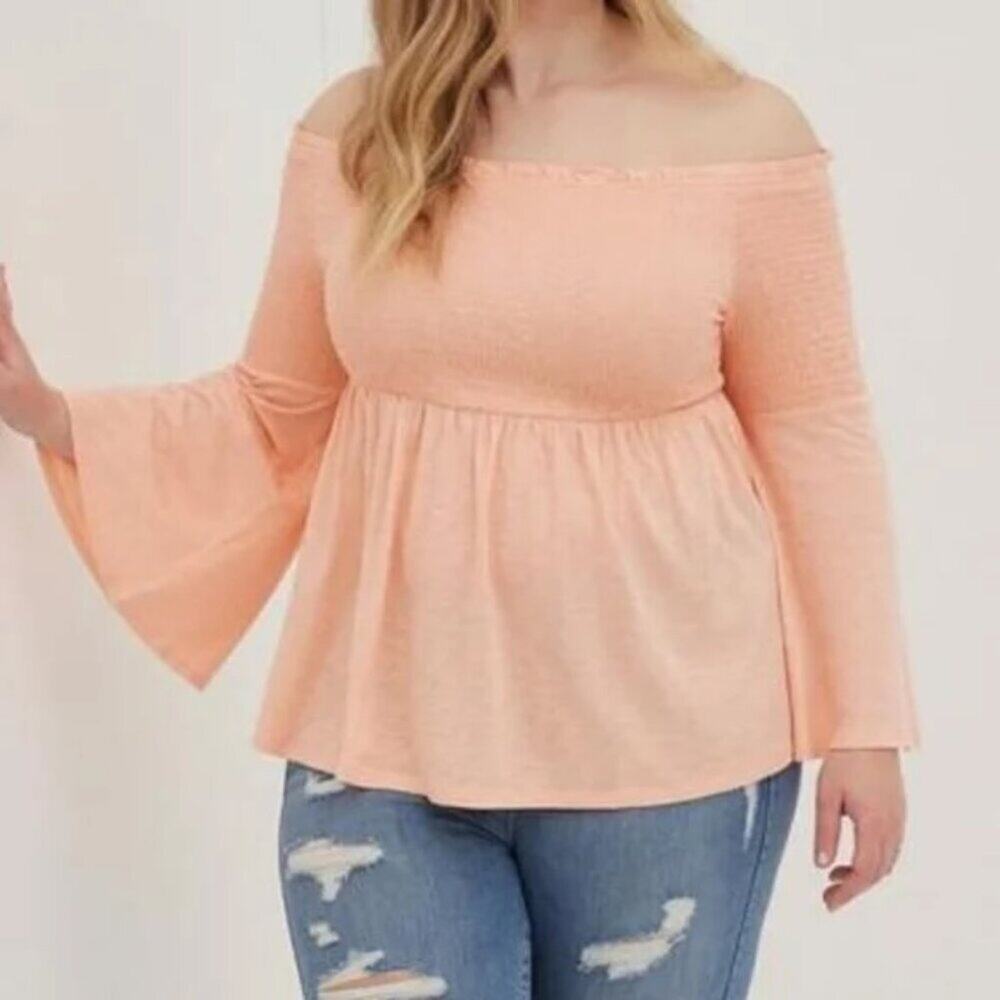 TORRID Top Size 1 1X XL 14/16 Peach Smocked Off Shoulder Bell Sleeve Babydoll